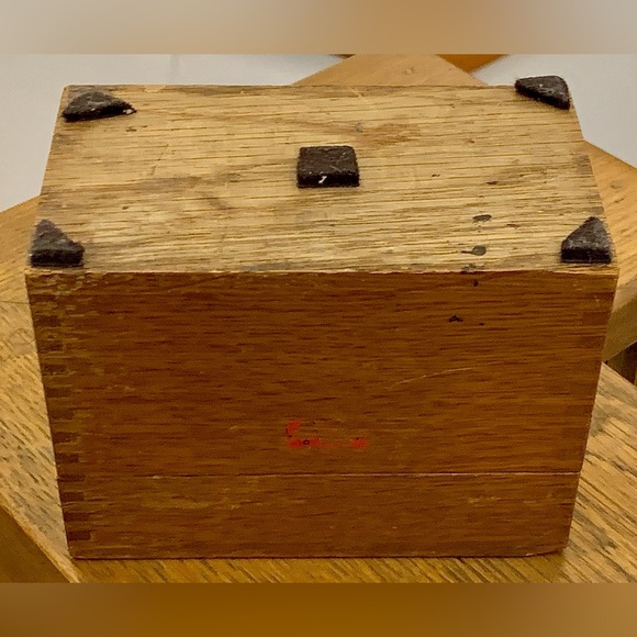 Antique Weis Monroe Michigan Fingerjointed Hinge Lidded Wooden Box - Picture 9 of 10